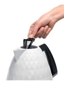 DeLonghi Brillante Kettle KBJ3001.W - White 11 DeLonghi Brillante Kettle KBJ3001.W - White -Appliance Pro 96ZSR SQ4 0000000013 WHITE SLd2