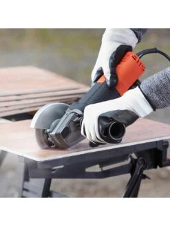 Black & Decker BEG210K-GB 900-watt 115mm Angle Grinder -Appliance Pro MJTPM SQ4 0000000088 NO COLOR SLd2