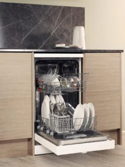 Hotpoint HSFE1B19UKN 10-Place Slimline Dishwasher With Quick Wash - White -Appliance Pro NEHQE SQ4 0000000013 WHITE SLd2