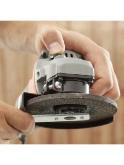 Black & Decker 710W Angle Grinder BEG010A5-GB 11 Black & Decker 710W Angle Grinder BEG010A5-GB -Appliance Pro NGADR SQ5 0000000099 N A SLd3