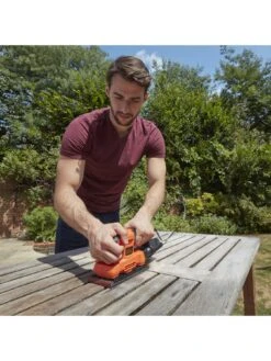 Black & Decker 150W 1/3 Sheet Sander BEW220-GB 10 Black & Decker 150W 1/3 Sheet Sander BEW220-GB -Appliance Pro NGADU SQ3 0000000099 N A SLd1