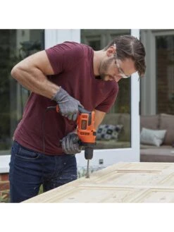 Black & Decker 500W Corded Hammer Drill BEH200-GB -Appliance Pro NGAE9 SQ4 0000000099 N A SLd2