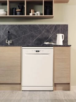 Hotpoint HFC3C26WCUK 14-Place Full Size Dishwasher - White -Appliance Pro QDUGU SQ3 0000000013 WHITE SLd1