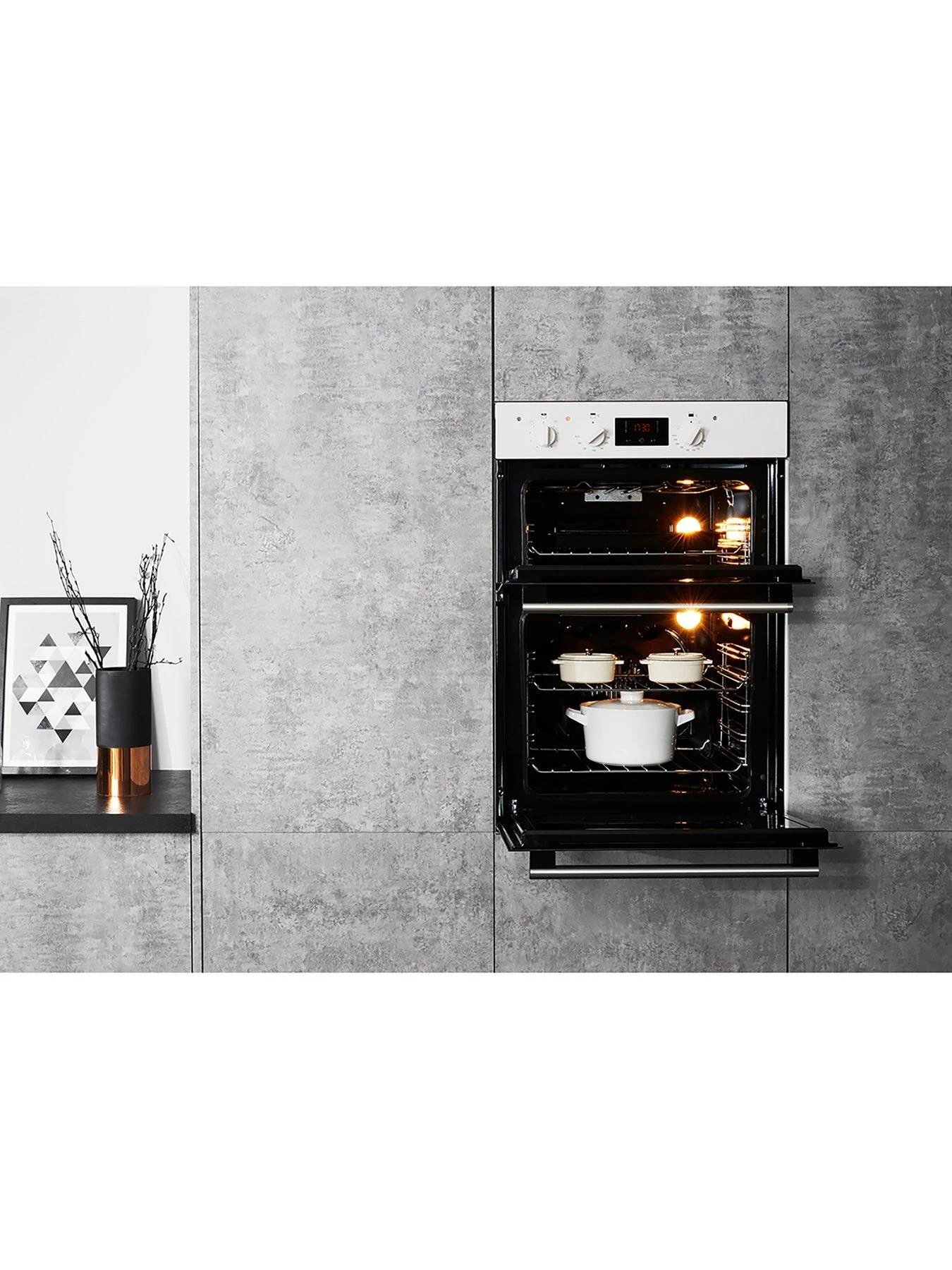 Hotpoint DD2540WH Built-In 60cm Width, Electric Double Oven - White 6 Hotpoint DD2540WH Built-In 60cm Width, Electric Double Oven - White - Image 4