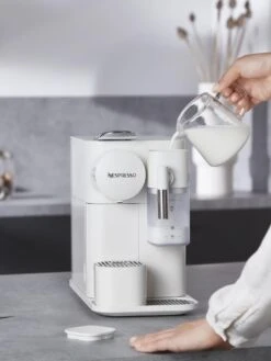 Nespresso Lattissima One Coffee Machine By De’Longhi - EN510.W - White -Appliance Pro RPMXF SQ6 0000000099 N A SLd4