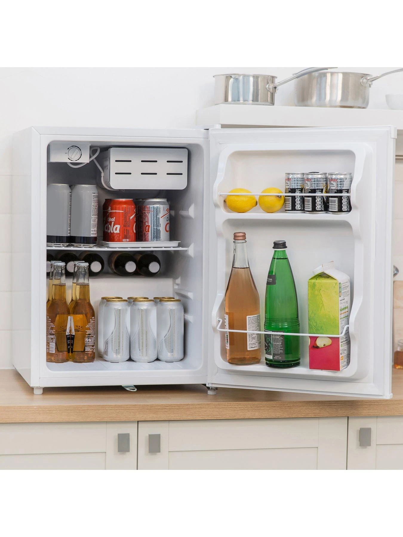 Russell Hobbs RHTTF67W-LCK Under Counter Mini Fridge Cooler - White 8 Russell Hobbs RHTTF67W-LCK Under Counter Mini Fridge Cooler - White - Image 6