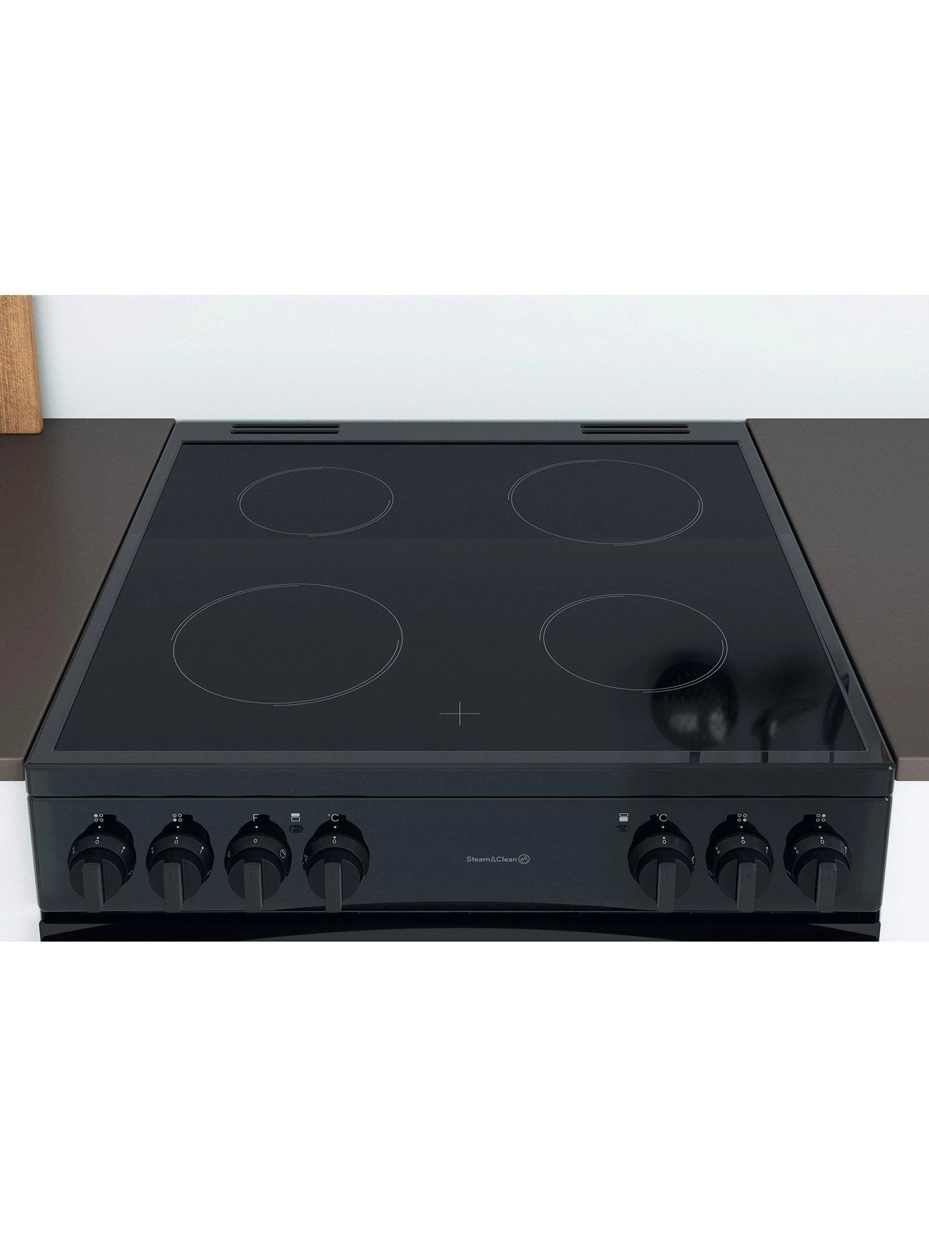 Indesit ID67V9KMB 60cm Wide Double Oven Electric Cooker With Ceramic Hob - Black 7 Indesit ID67V9KMB 60cm Wide Double Oven Electric Cooker With Ceramic Hob - Black - Image 5