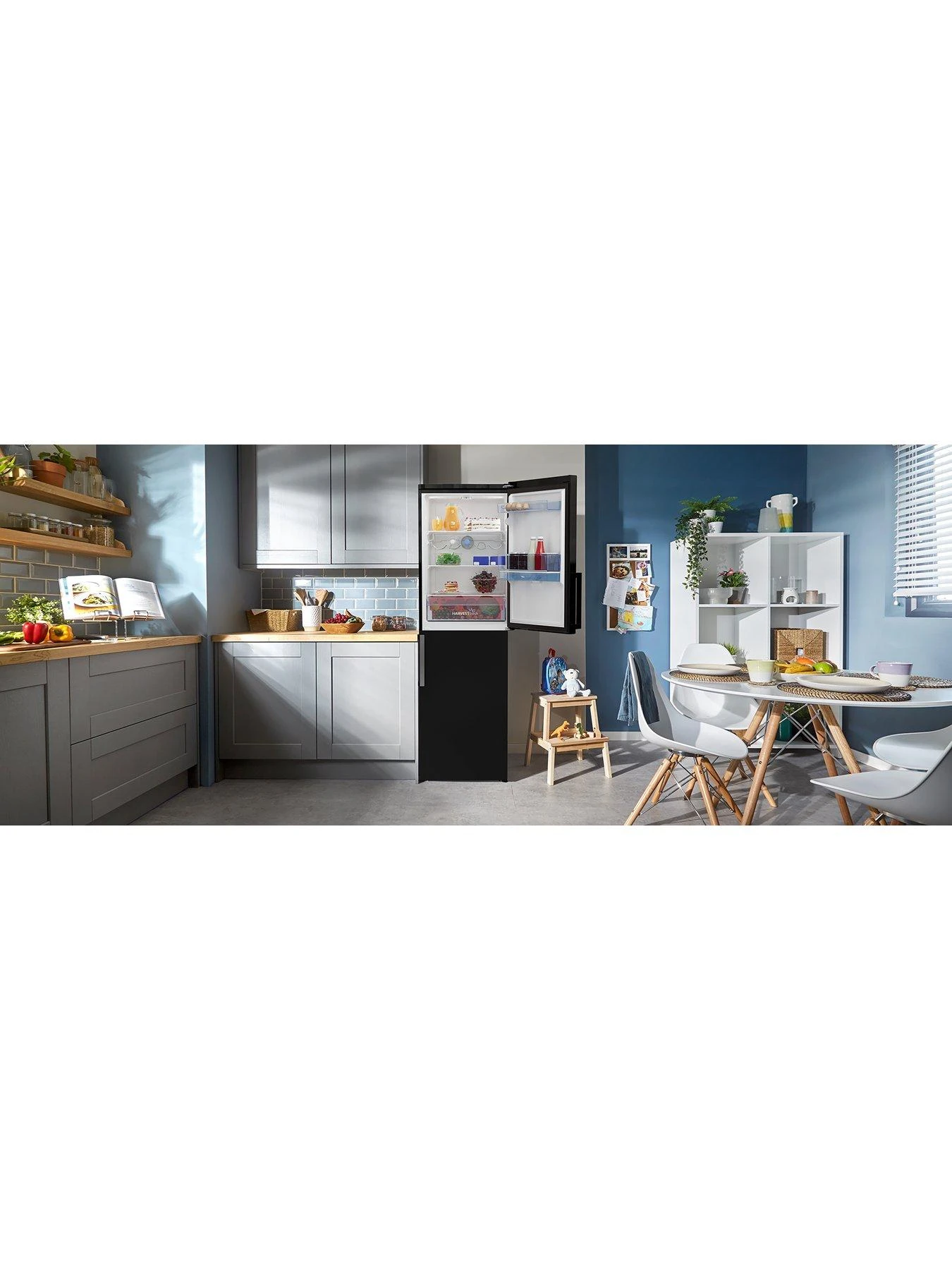 Beko CFP3691DVB HarvestFresh Fridge Freezer With Water Dispenser, Black 6 Beko CFP3691DVB HarvestFresh Fridge Freezer With Water Dispenser, Black - Image 4