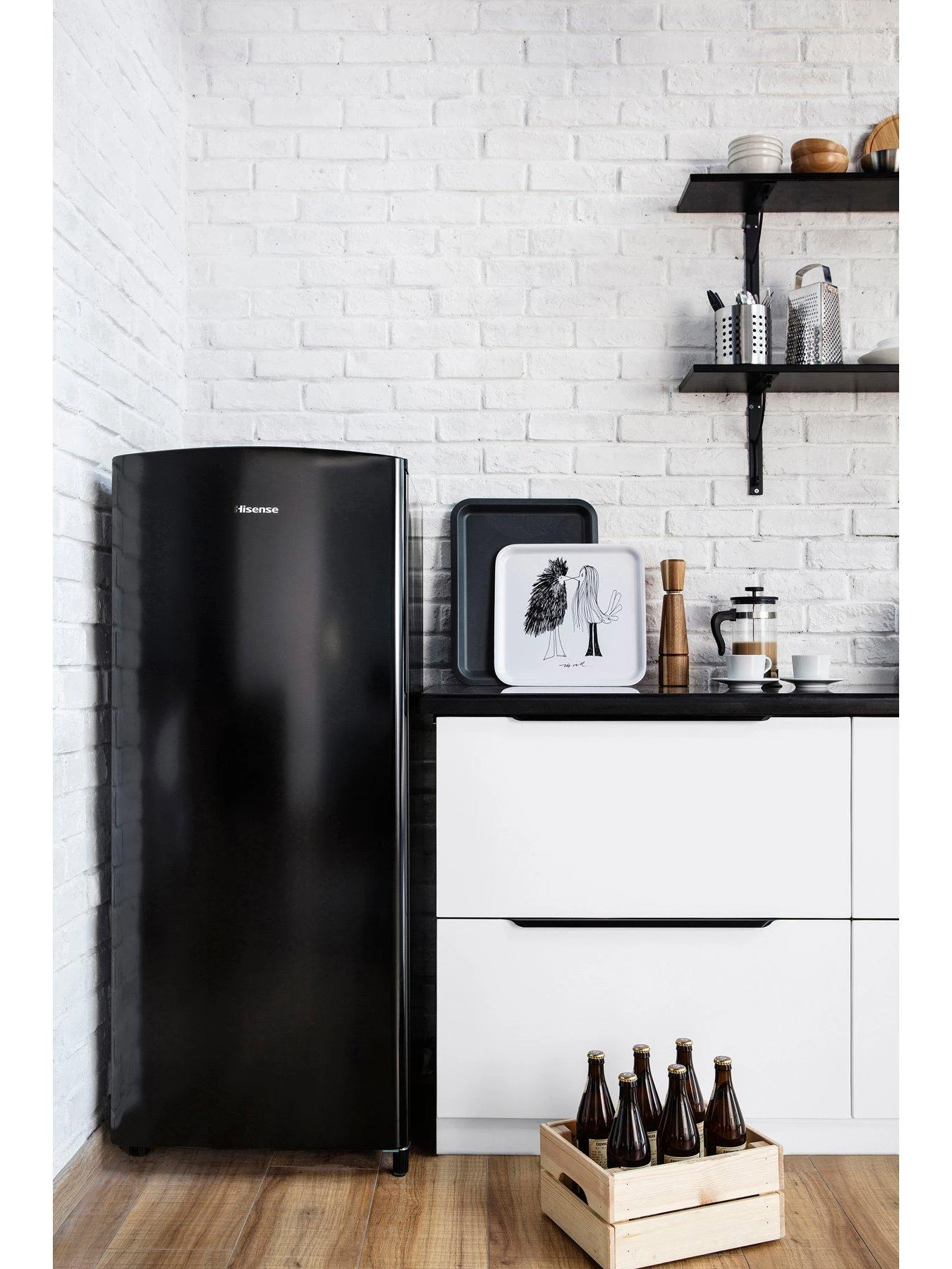 Hisense RR220D4ABF 52cm Wide Tall Fridge With Ice Box - Black 6 Hisense RR220D4ABF 52cm Wide Tall Fridge With Ice Box - Black - Image 4