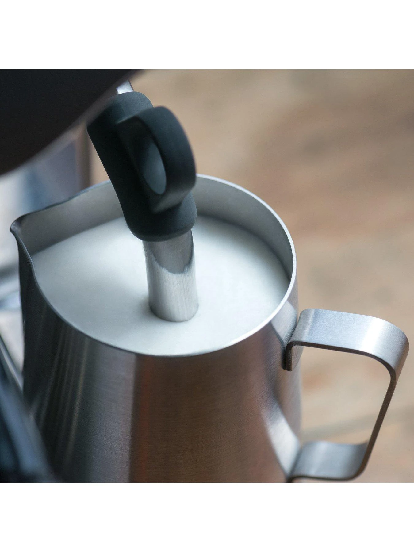 Sage Barista Touch Black Truffle Espresso Machine 6 Sage Barista Touch Black Truffle Espresso Machine - Image 4