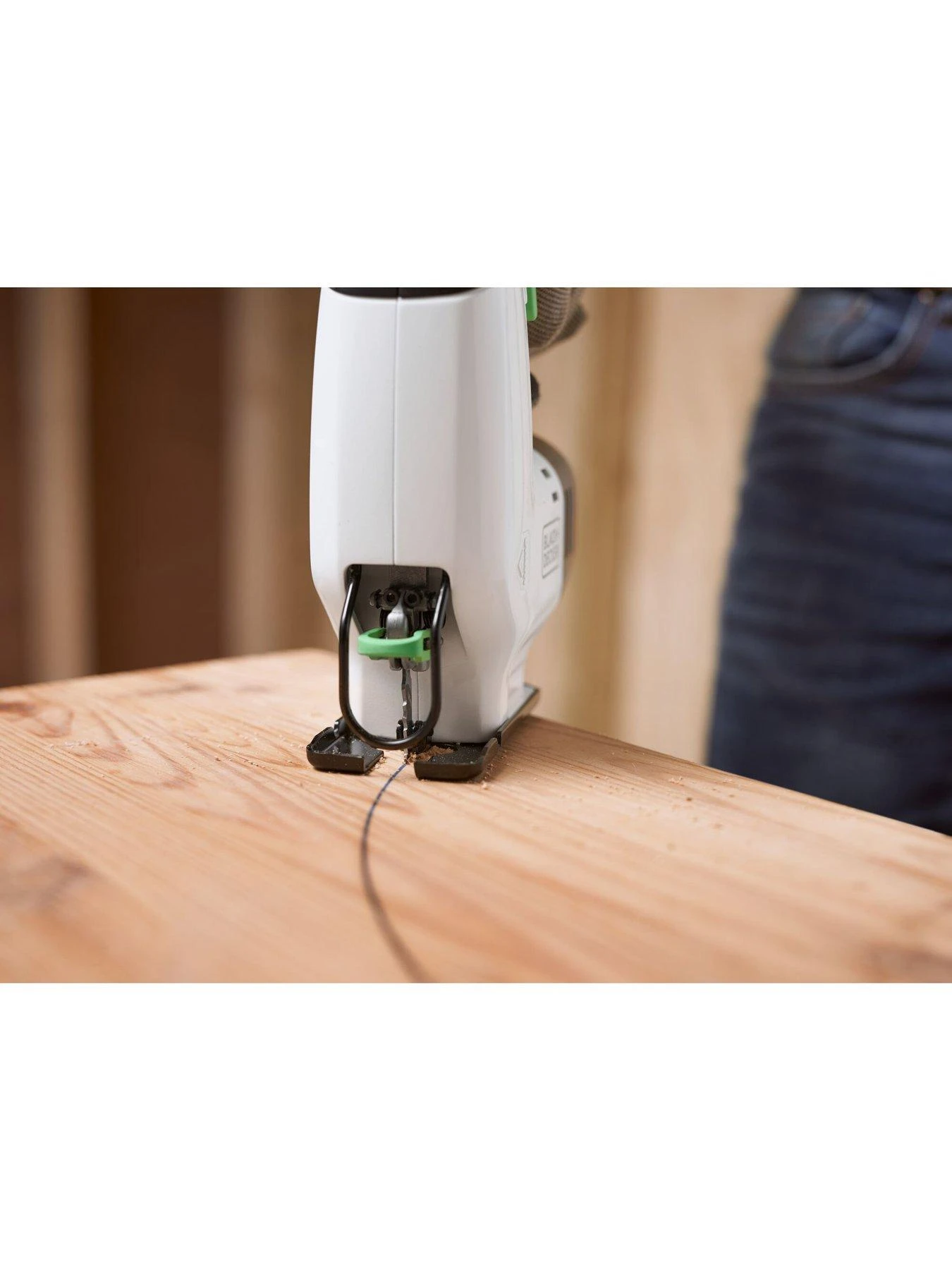 Black & Decker REVIVA™ 12V Jigsaw REVJ12C-GB 5 Black & Decker REVIVA™ 12V Jigsaw REVJ12C-GB - Image 3