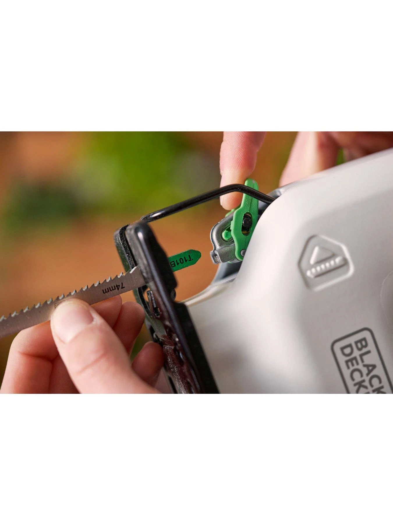 Black & Decker REVIVA™ 12V Jigsaw REVJ12C-GB 7 Black & Decker REVIVA™ 12V Jigsaw REVJ12C-GB - Image 5