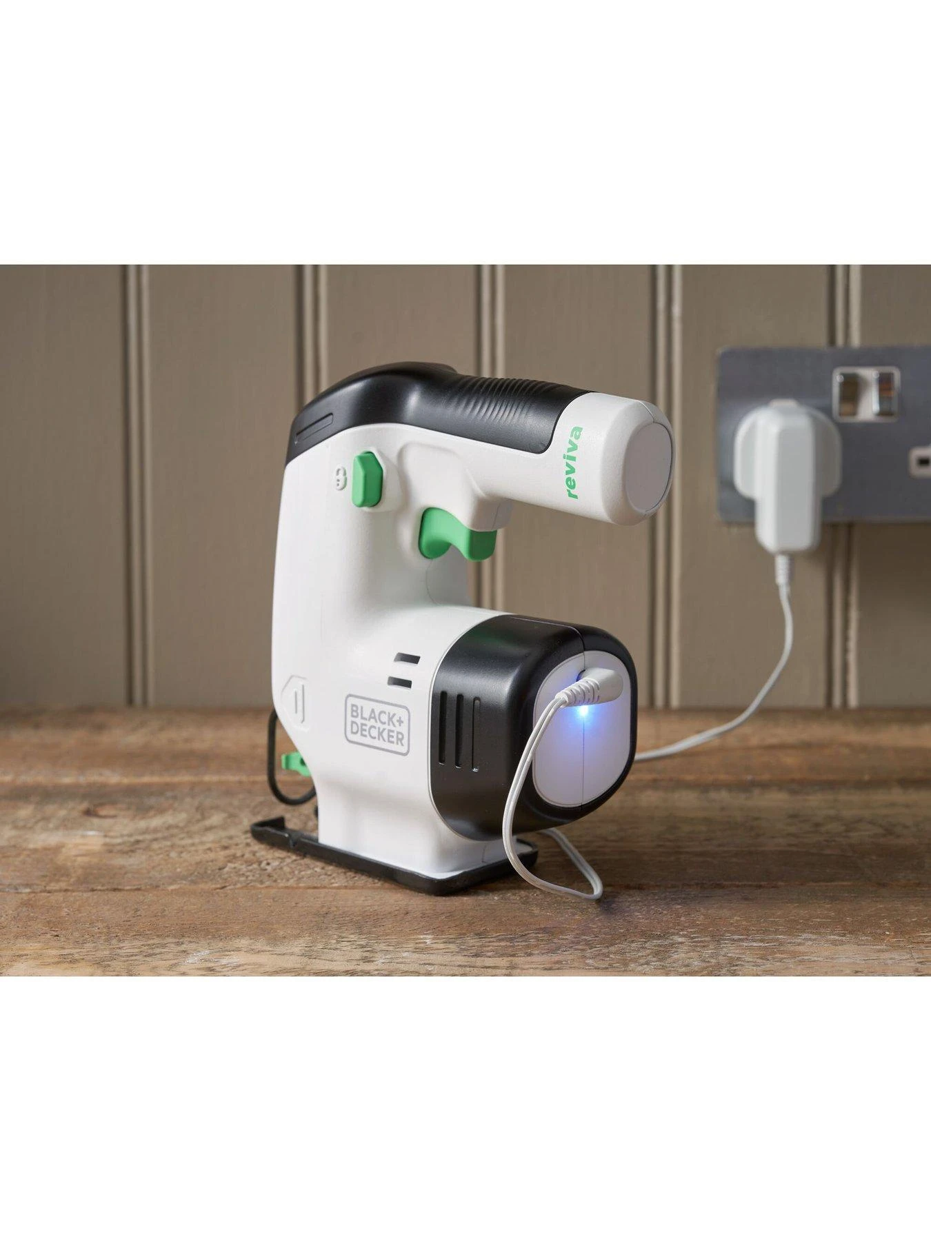 Black & Decker REVIVA™ 12V Jigsaw REVJ12C-GB 8 Black & Decker REVIVA™ 12V Jigsaw REVJ12C-GB - Image 6