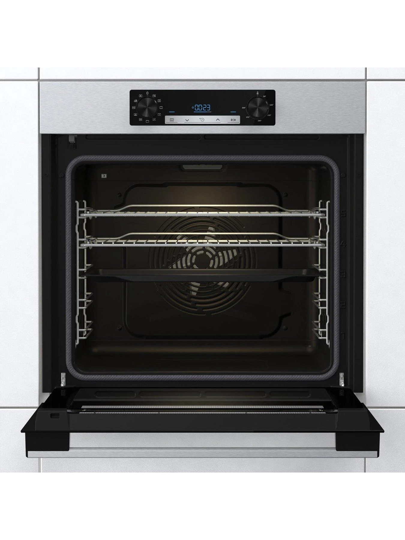 Hisense BI62211CX 77-Litre Electric Single Oven With Catalytic Liners - Stainless Steel 5 Hisense BI62211CX 77-Litre Electric Single Oven With Catalytic Liners - Stainless Steel - Image 3