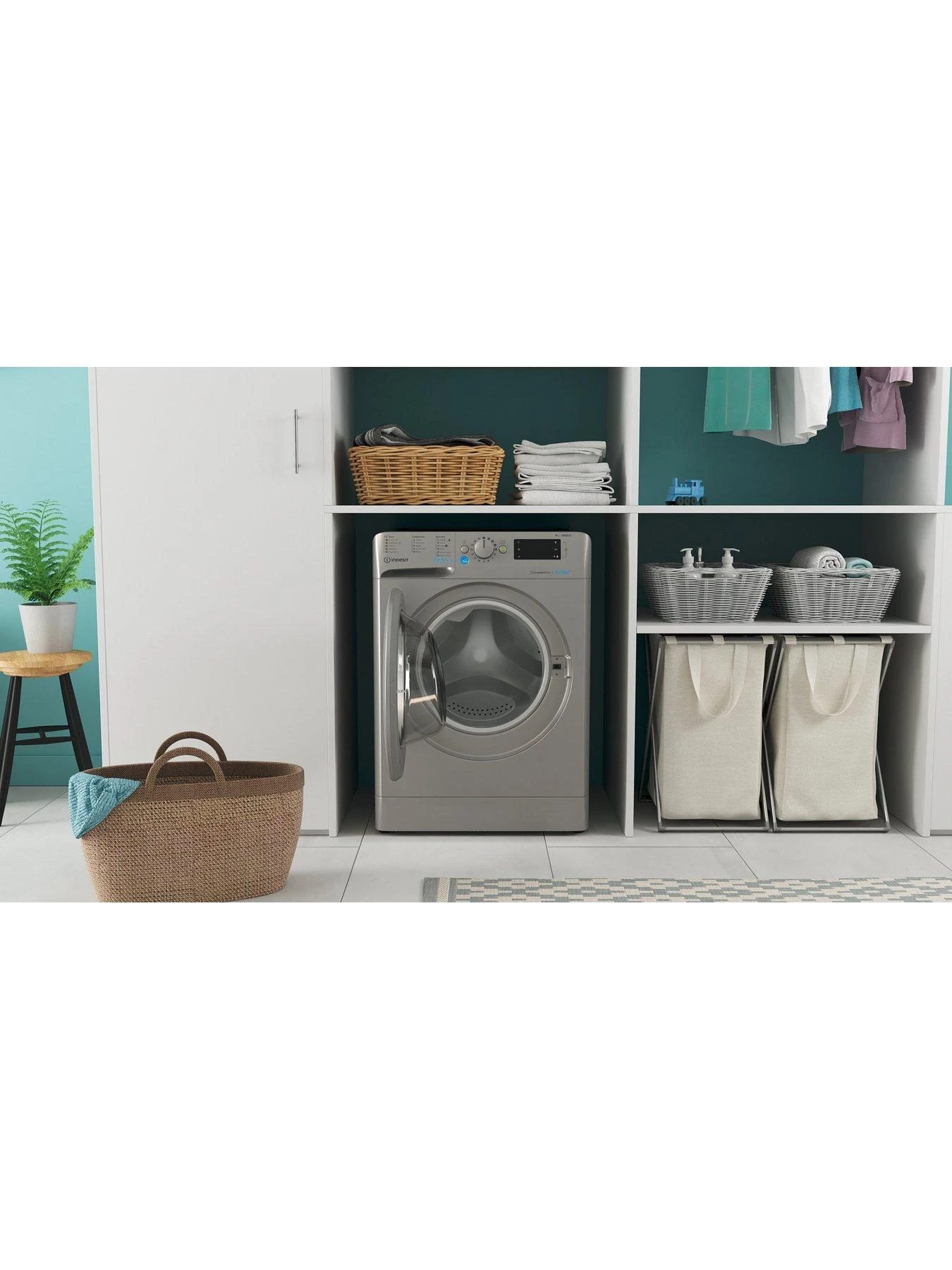 Indesit BWE91496XSUKN 9kg Load, 1400rpm Spin Washing Machine - Silver 6 Indesit BWE91496XSUKN 9kg Load, 1400rpm Spin Washing Machine - Silver - Image 4