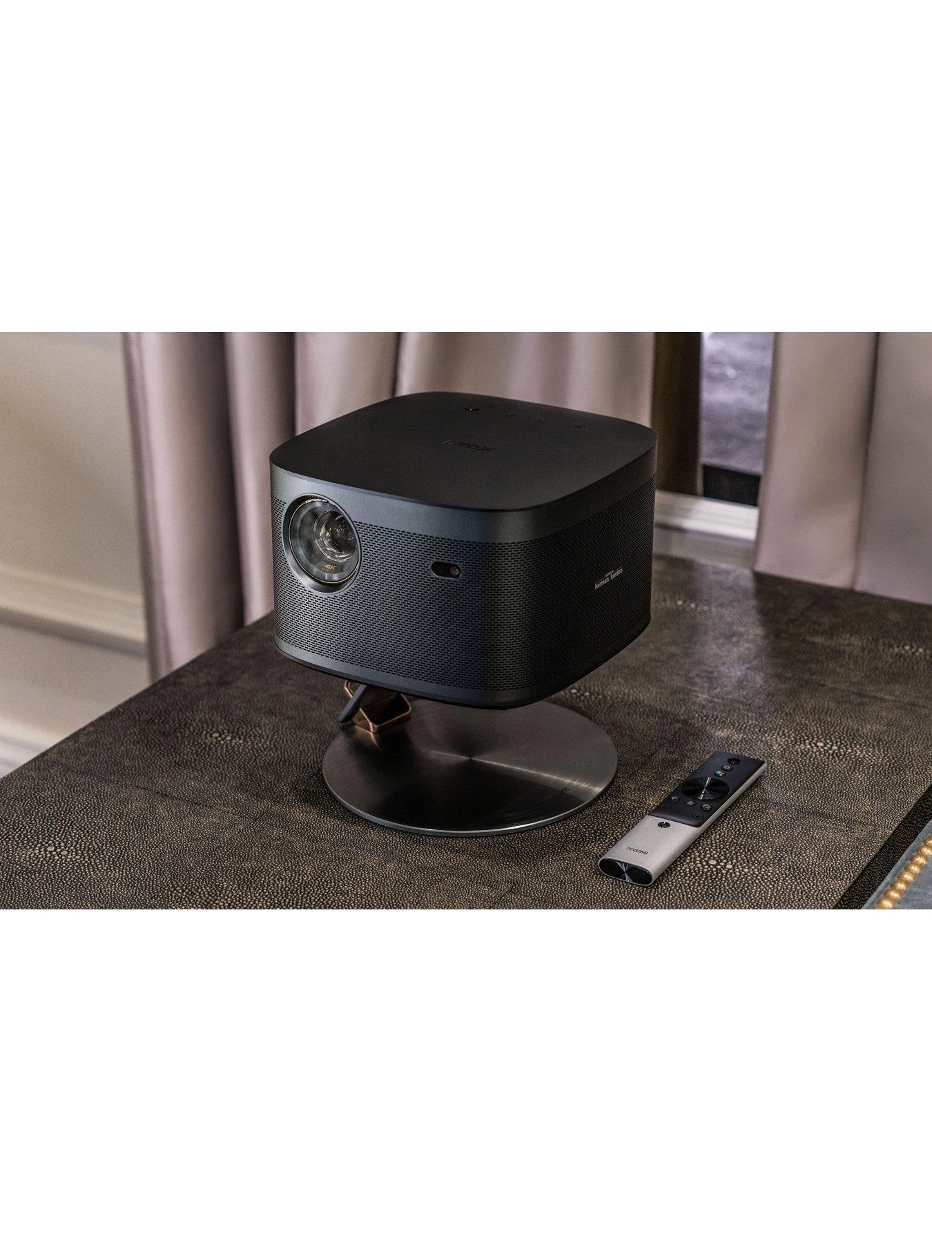 Xgimi Horizon Pro 2200LM 4K Smart Projector 9 Xgimi Horizon Pro 2200LM 4K Smart Projector - Image 7