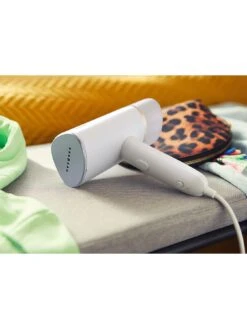 Philips Handheld Steamer S3000 White -Appliance Pro VBASR SQ3 0000000013 WHITE SLd1