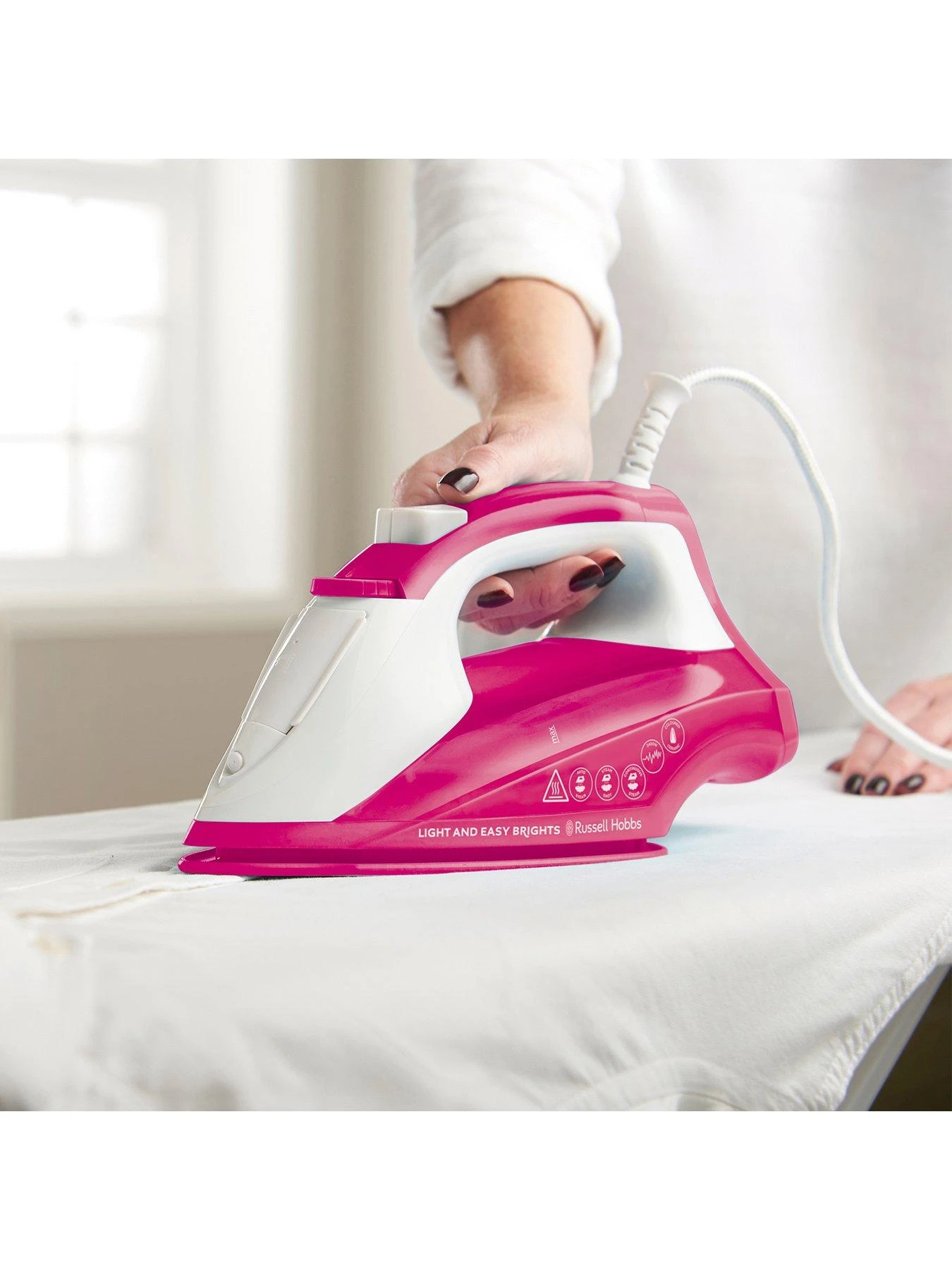 Russell Hobbs Light & Easy Brights Steam Iron 6 Russell Hobbs Light & Easy Brights Steam Iron - Image 4