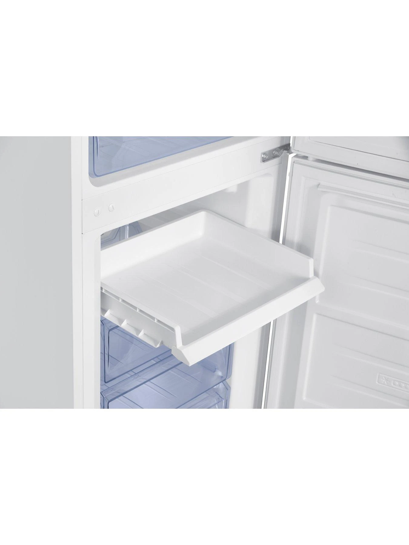 Swan SR156120W 55cm Wide, Total No Frost, 50/50 Split Fridge Freezer - White 6 Swan SR156120W 55cm Wide, Total No Frost, 50/50 Split Fridge Freezer - White - Image 4