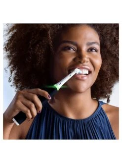 Oral B Oral-B IO3 Matt Black & Ice Blue (Duo Pack + Travel Case) -Appliance Pro VM6TD SQ6 0000000088 NO COLOR SLd4