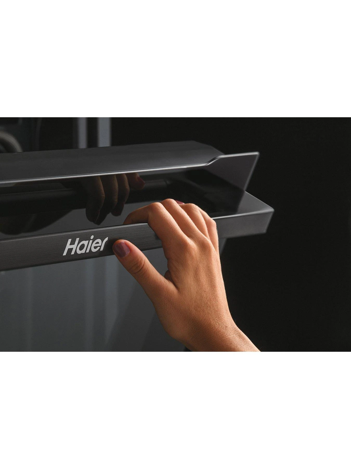 Haier HWO60SM2B3BH 70-litre i-Message Series 2 Electric Oven - Hydrolytic, 9 Functions, Wi-Fi, Class A+ Rated - Black 7 Haier HWO60SM2B3BH 70-litre i-Message Series 2 Electric Oven - Hydrolytic, 9 Functions, Wi-Fi, Class A+ Rated - Black - Image 5