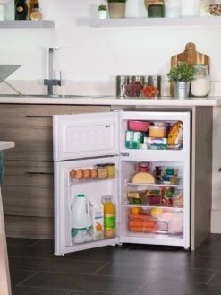 Russell Hobbs RH48UCFF2 48cm Wide Under-Counter Fridge Freezer - White -Appliance Pro VPAUU SQ4 0000000088 NO COLOR SLd2