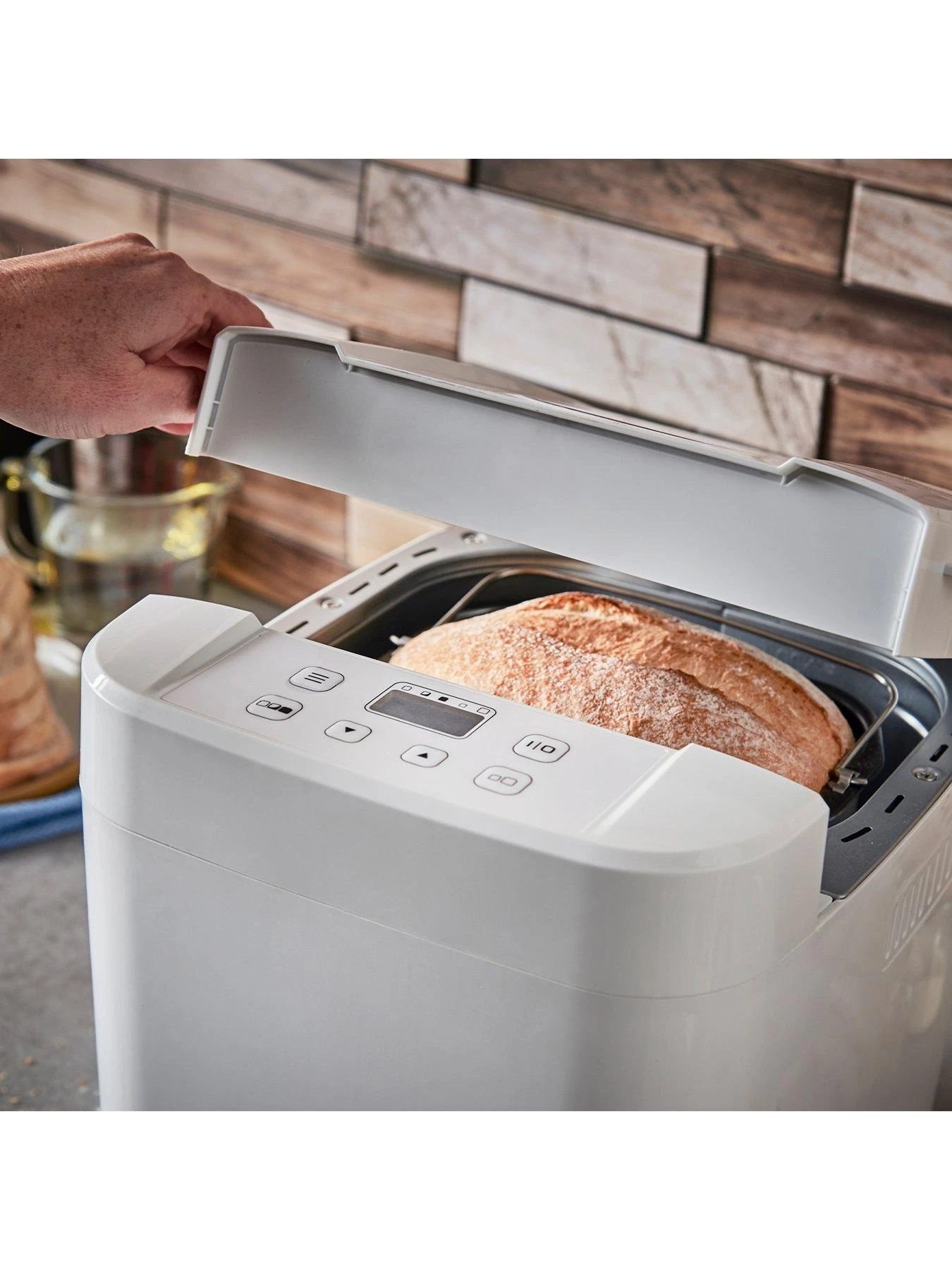 Russell Hobbs Compact Fast Bake Breadmaker 8 Russell Hobbs Compact Fast Bake Breadmaker - Image 6