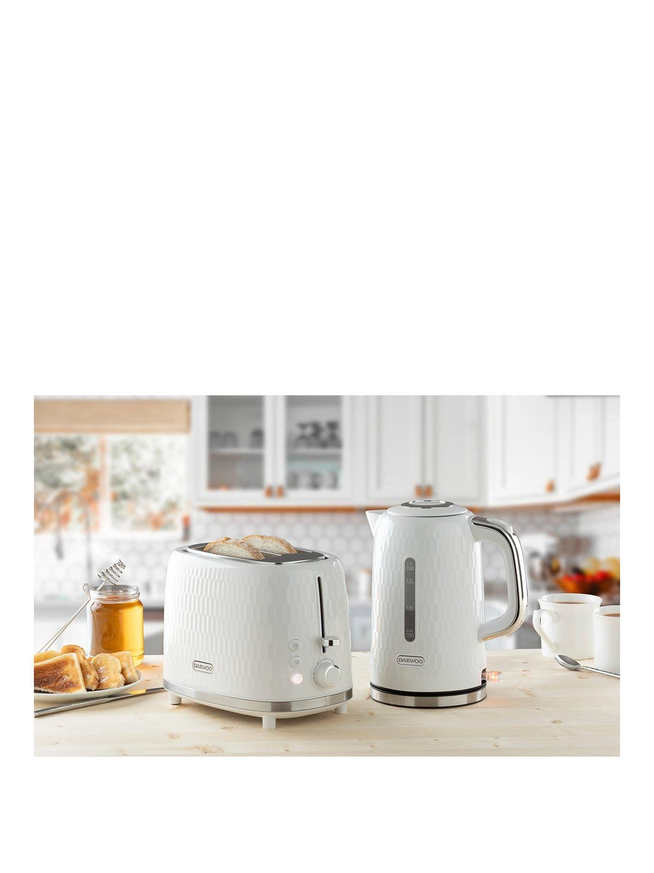Daewoo 2 SET BUNDLE - 1.7L KETTLE 3KW & 2 SLICE HONEYCOMB TOASTER - WHITE 3 Daewoo 2 SET BUNDLE - 1.7L KETTLE 3KW & 2 SLICE HONEYCOMB TOASTER - WHITE