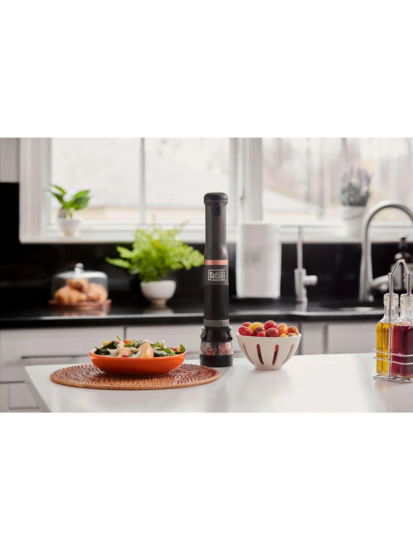 Black & Decker BLACK+DECKER Kitchen Wand Spice Grinder Attachment BCKM101SPFF-XJ 6 Black & Decker BLACK+DECKER Kitchen Wand Spice Grinder Attachment BCKM101SPFF-XJ - Image 4